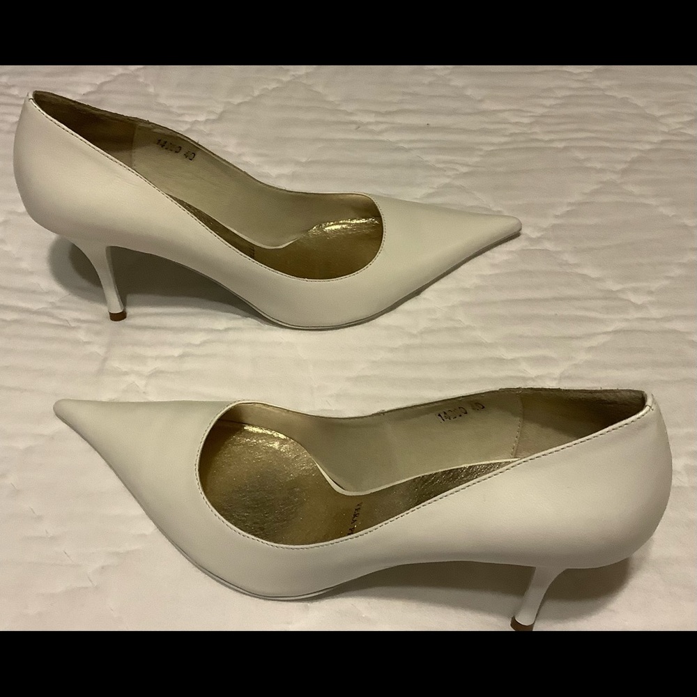 Pompili White Pointed Toe Leather Pumps